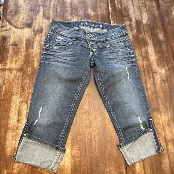 Guess low rise capris size 27 - Picture 1 of 7
